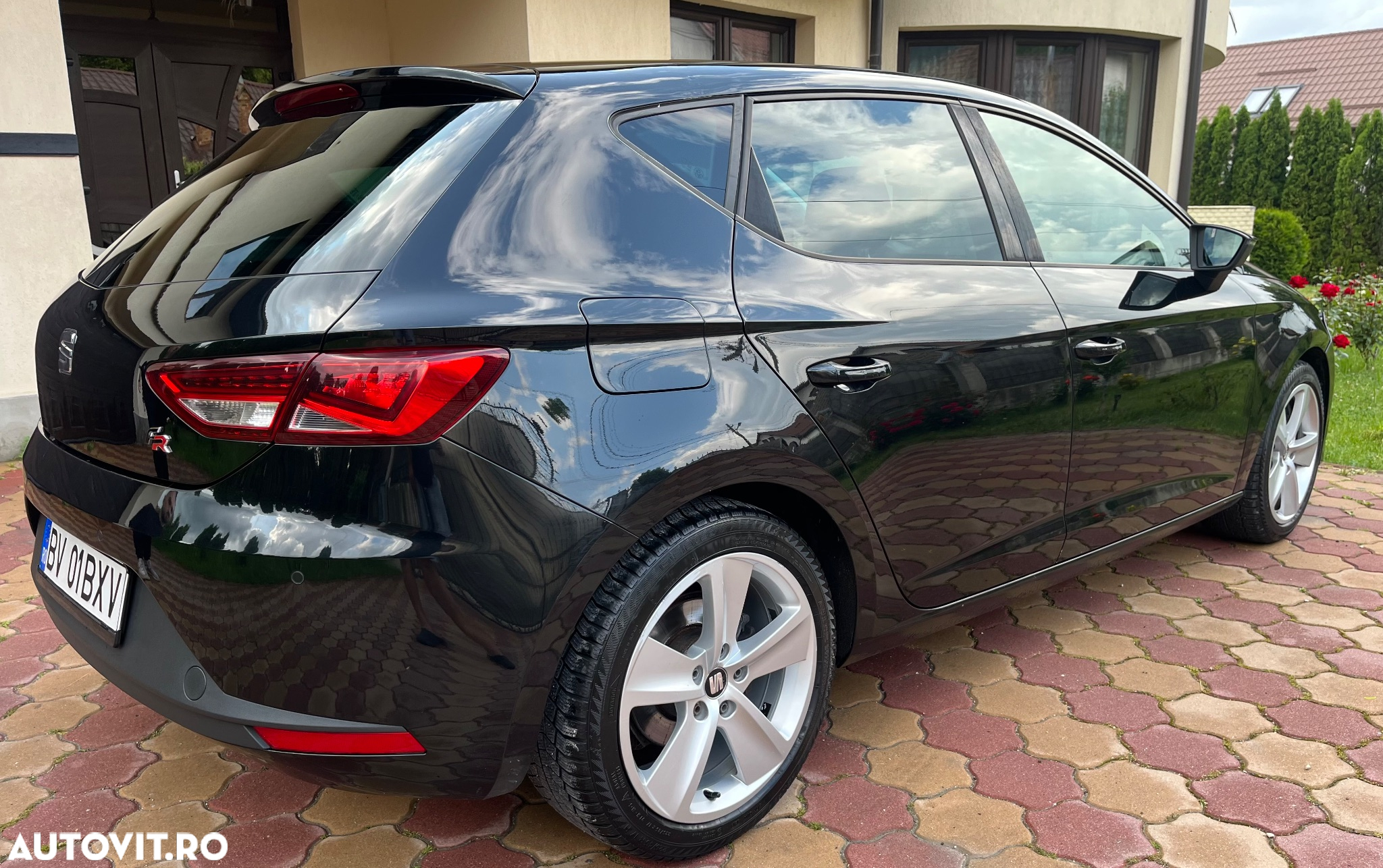 Seat Leon 2.0 TDI DSG7 FR - 4