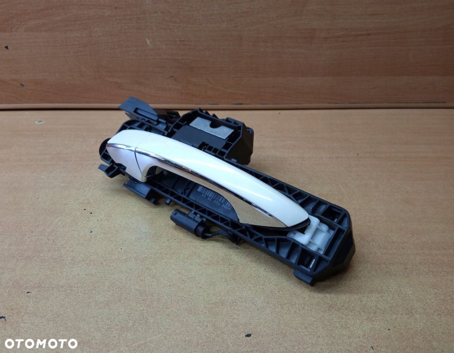 KLAMKA LEWA TYLNA MERCEDES GL X166 4.7 V8 799 799U - 1