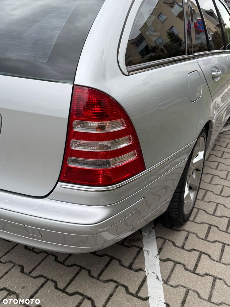 Mercedes-Benz Klasa C 180 Kompressor Automatik Avantgarde Sport Edition + - 19