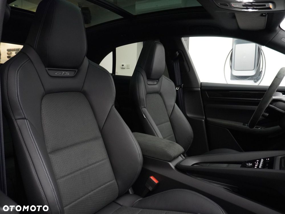 Porsche Macan GTS 100kWh - 31