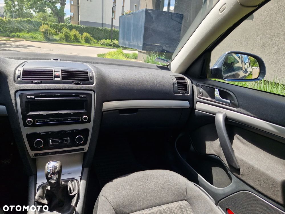 Skoda Octavia 1.8 TSI Ambiente - 10
