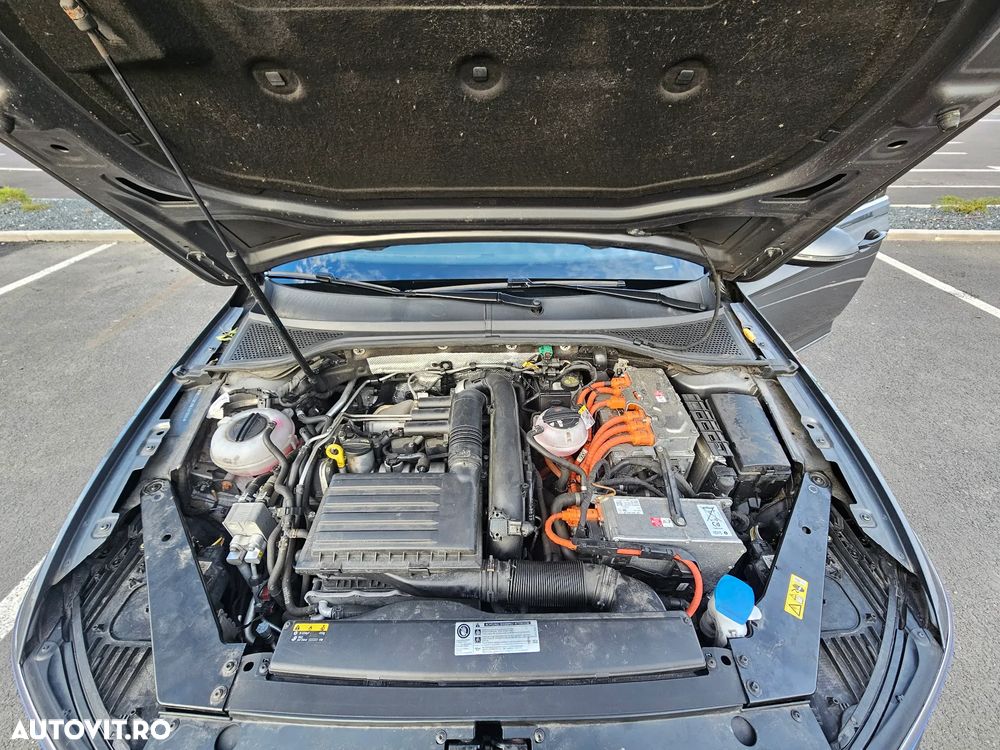 Volkswagen Passat Variant 1.4 TSI Plug-In-Hybrid DSG GTE - 16