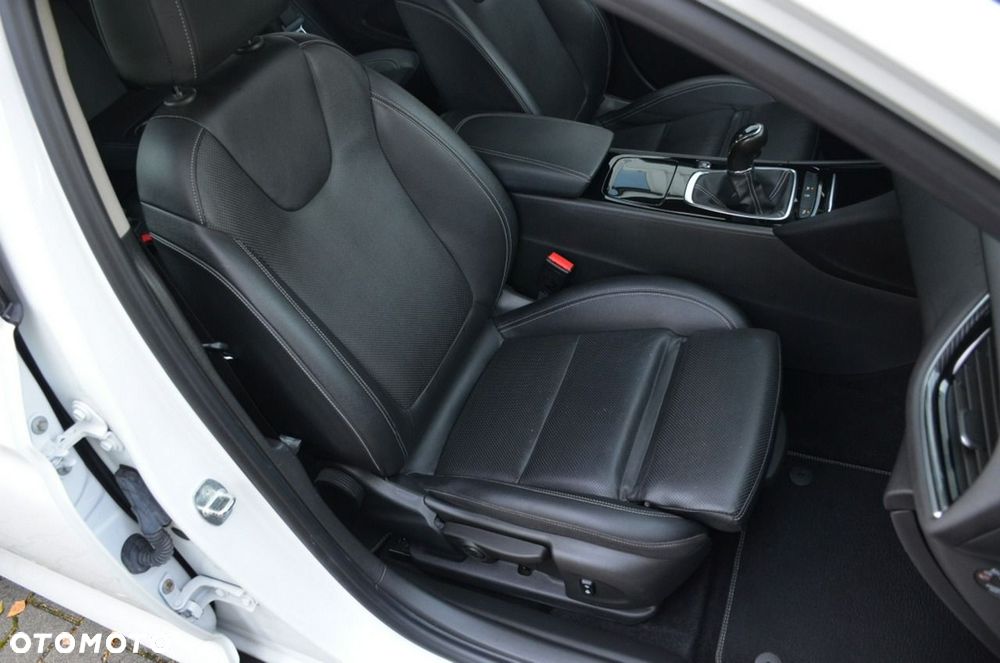 Opel Insignia - 26