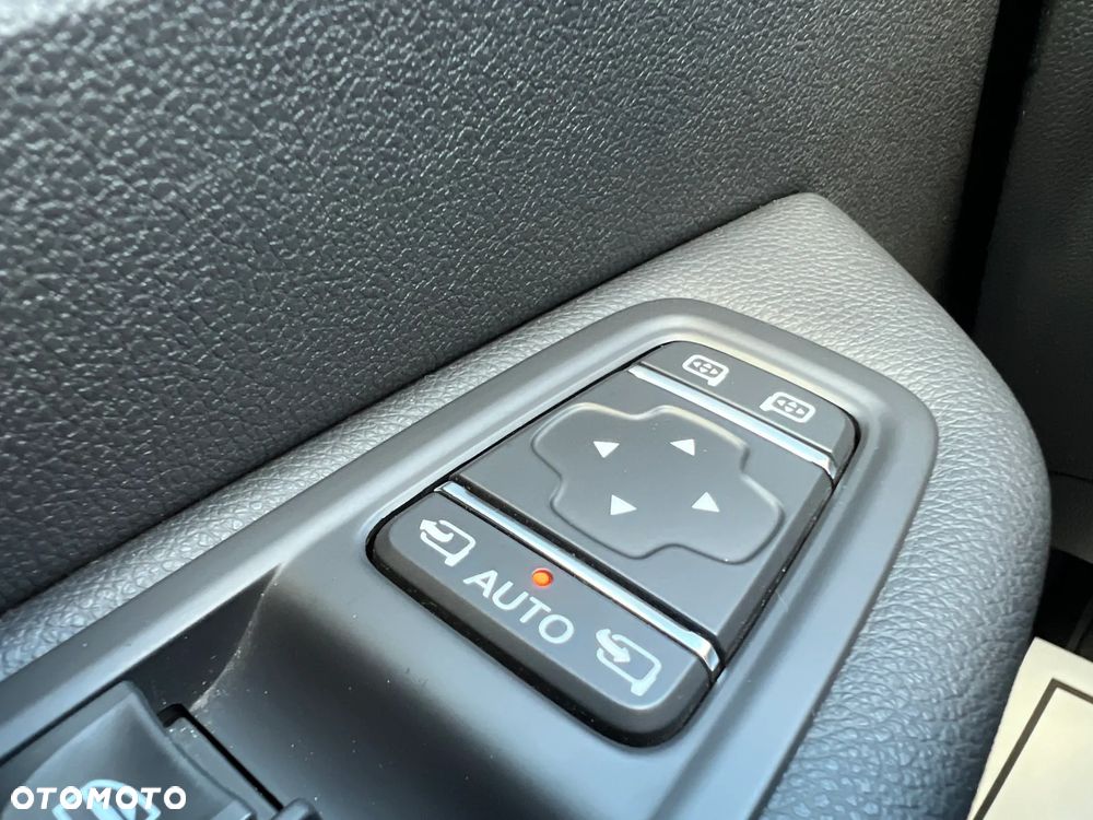 Renault Captur (ENERGY) TCe 90 LIMITED - 33