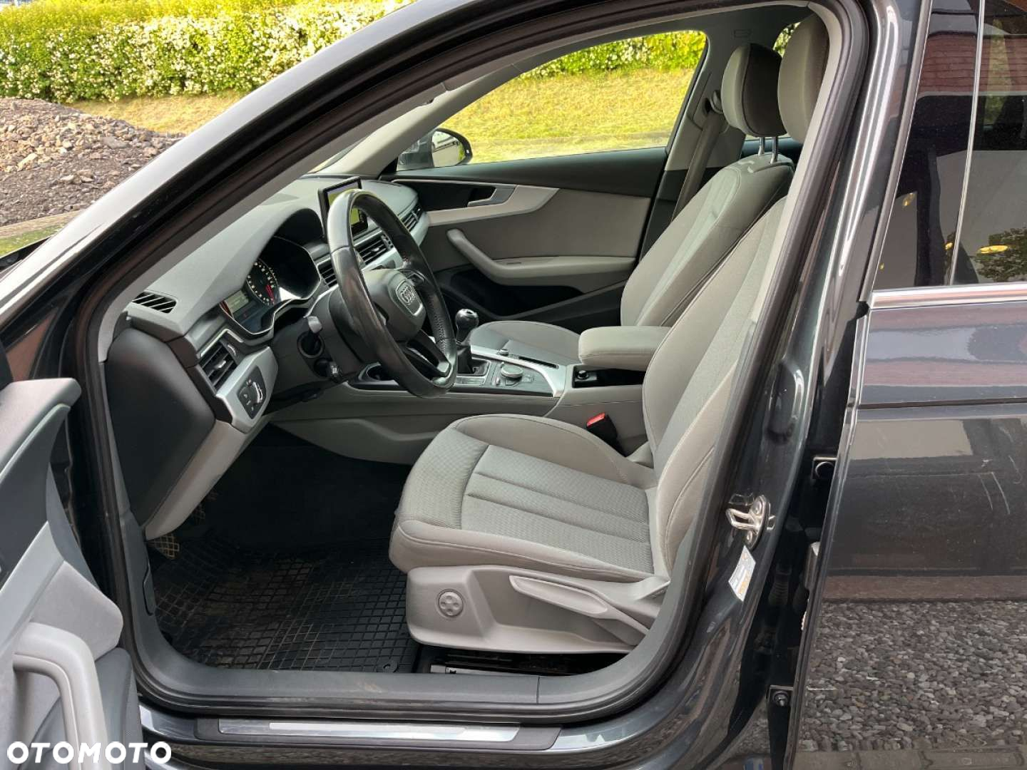 Audi A4 Avant 2.0 TDI DPF Ambition - 23