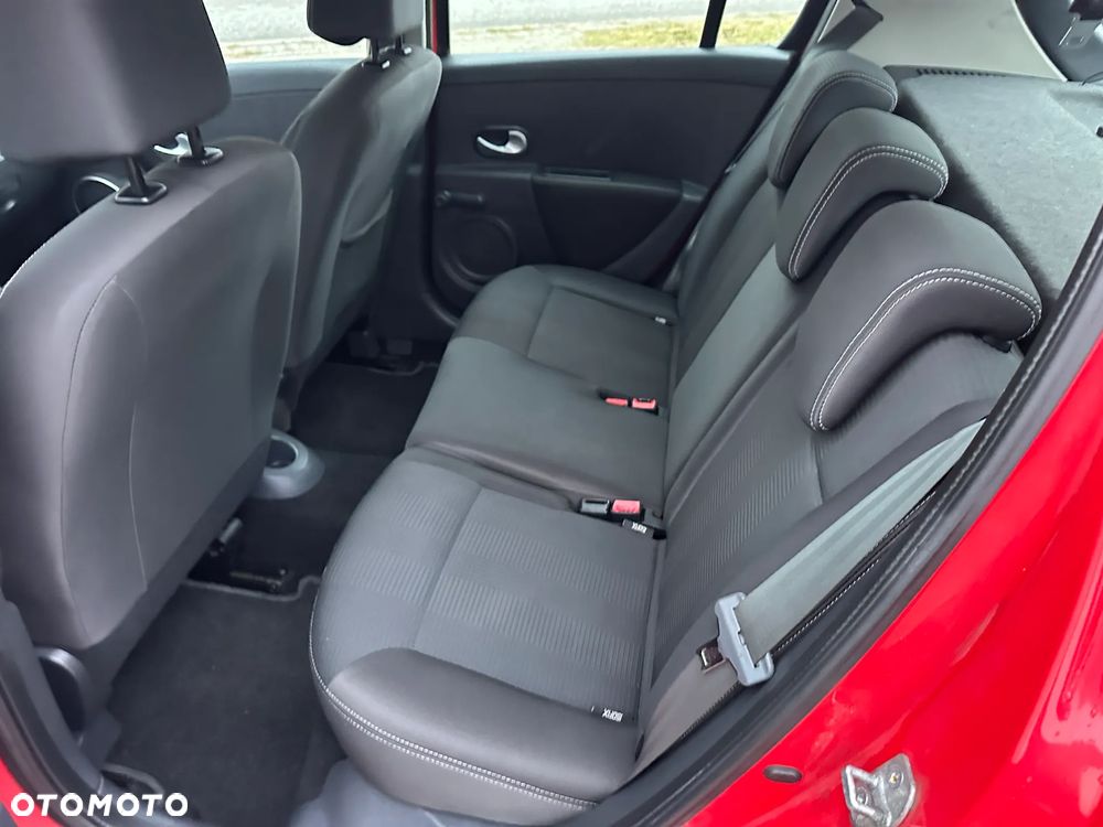 Renault Clio 1.2 TCE Authentique - 14