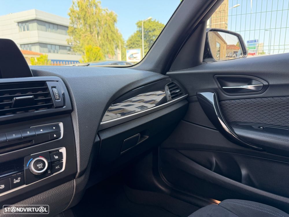 BMW 118 d Pack M - 32