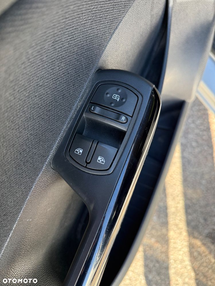 Opel Corsa 1.2 16V Energy - 19