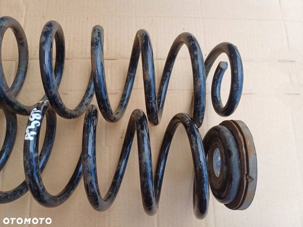 Audi A3 8P Sportback sprężyny tył komplet - 6