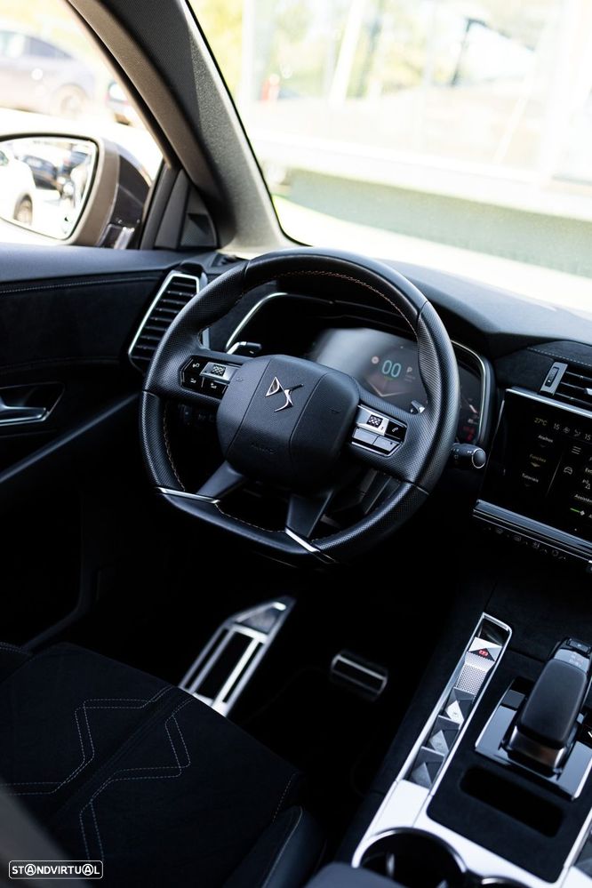 DS DS7 Crossback E-Tense Performance Line EAT8 - 8