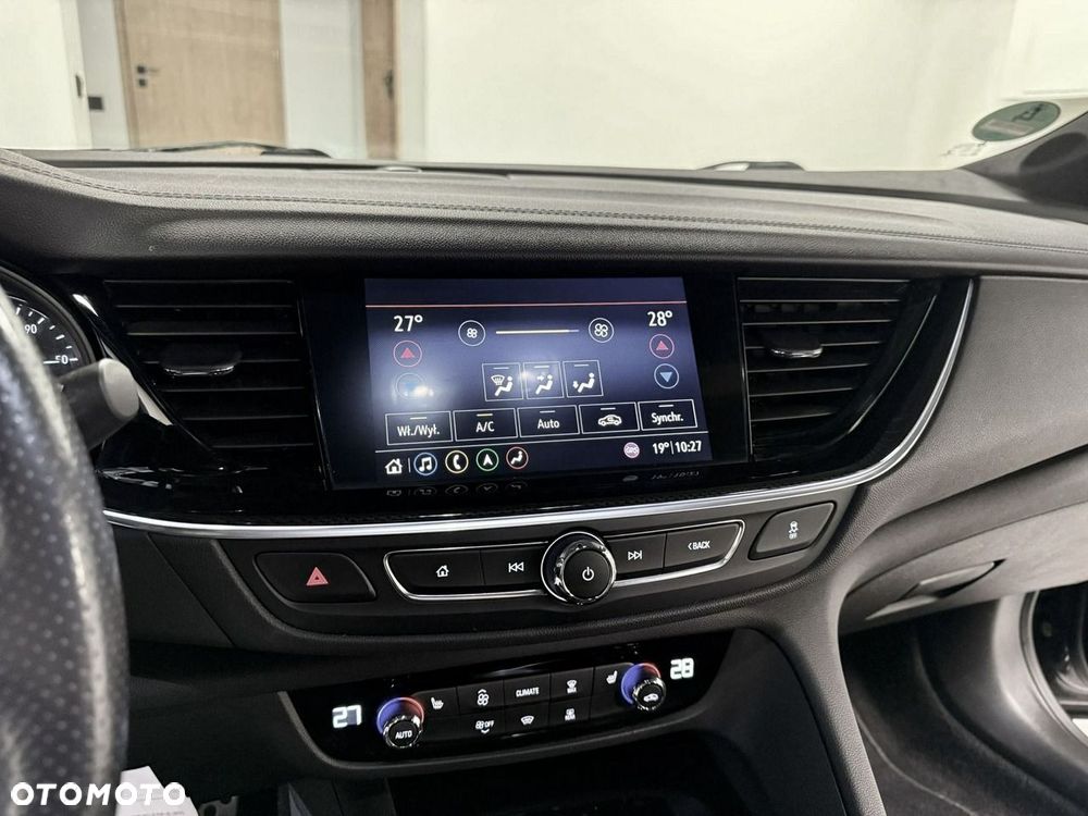 Opel Insignia - 19