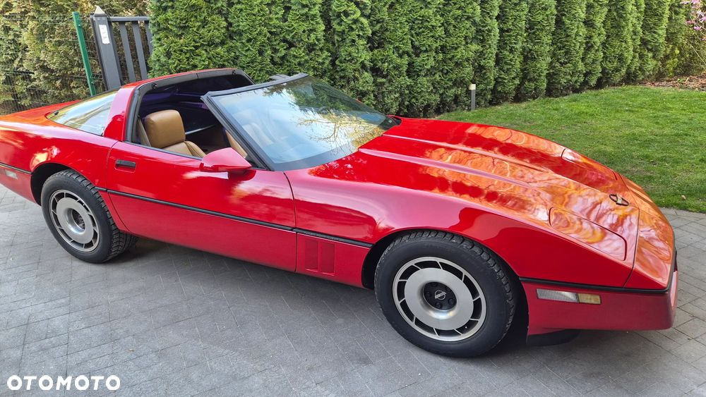 Chevrolet Corvette - 2