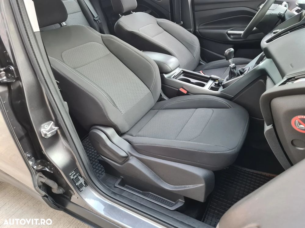 Ford Kuga 1.5 TDCi 2WD Trend - 11