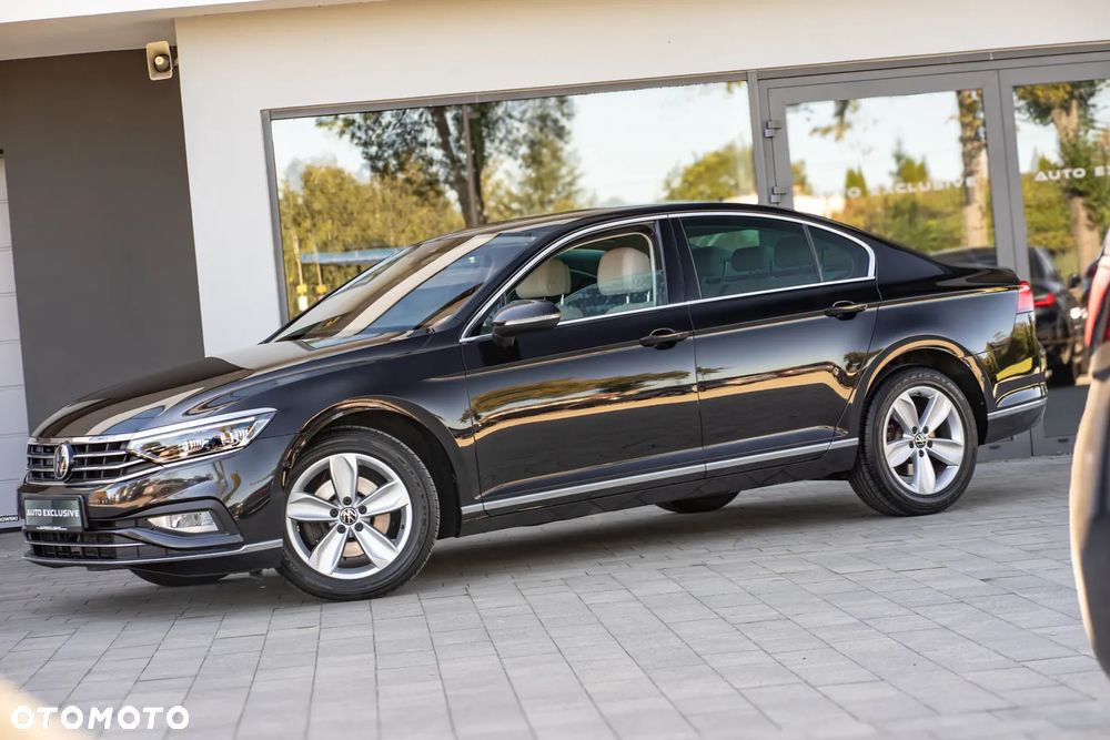 Volkswagen Passat 2.0 TDI EVO Elegance DSG - 10