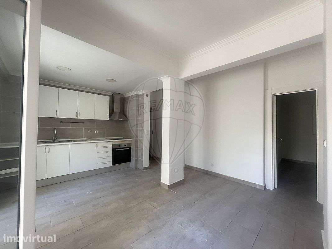 Apartamento T2 para arrendamento - Grande imagem: 2/14
