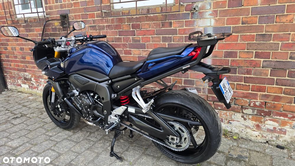 Yamaha FZ - 8