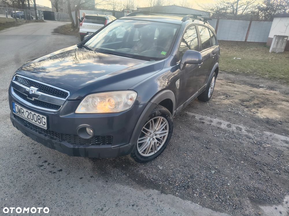 Chevrolet Captiva 2.4 4WD 7 Sitzer LT - 7