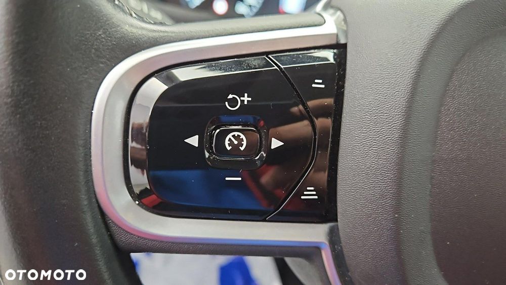 Volvo XC 90 - 16