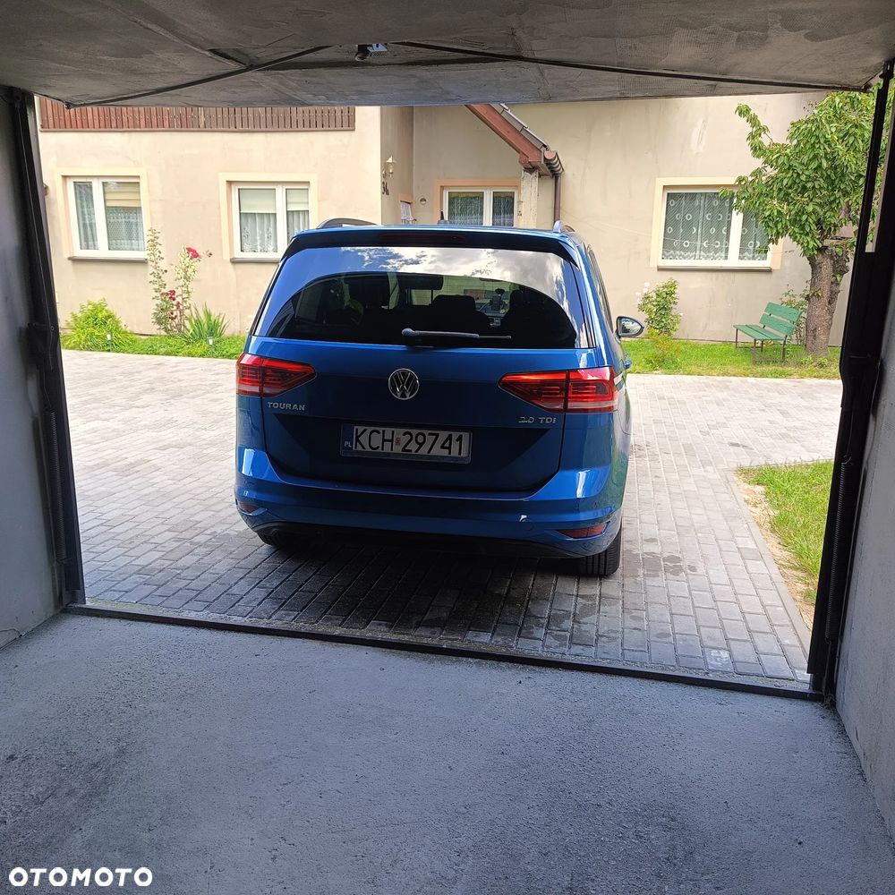 Volkswagen Touran 2.0 TDI BMT Comfortline - 22
