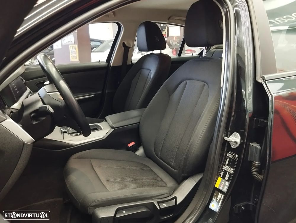 BMW 330 e Auto - 15