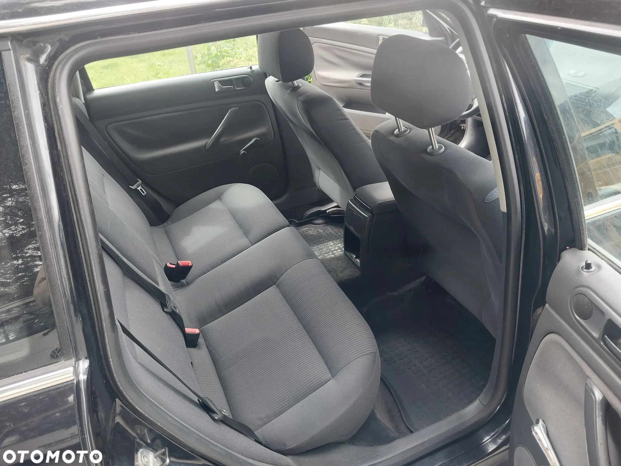 Volkswagen Passat 1.9 TDI Comfortline - 8