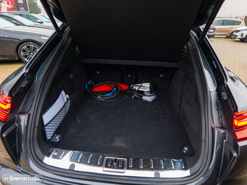 Porsche Panamera Sport Turismo 4 E-Hybrid - 9