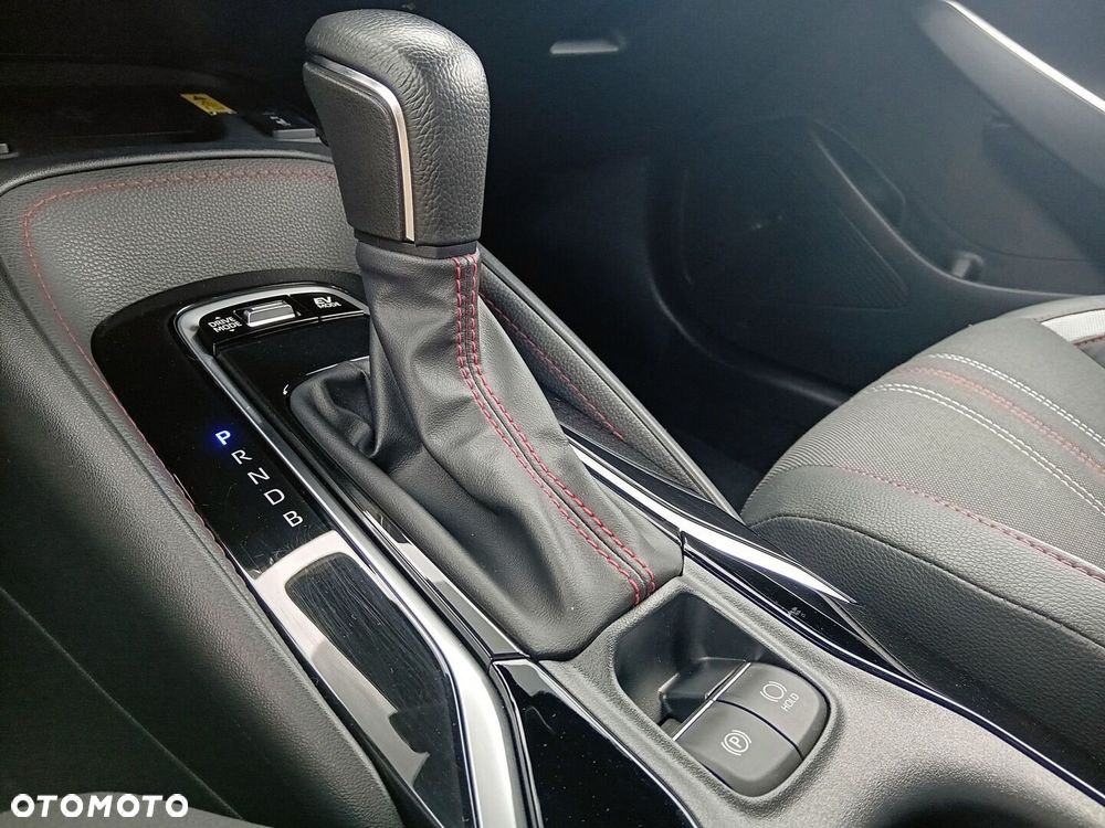 Toyota Corolla 1.8 Hybrid GR Sport - 18