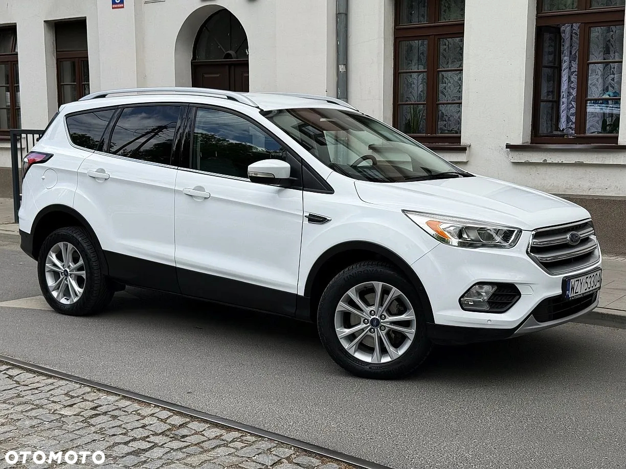 Ford Kuga 1.5 TDCi FWD Titanium - 4