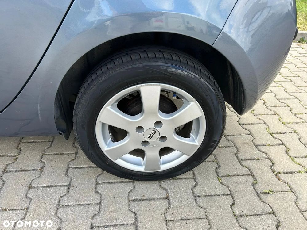 Renault Clio 1.2 16V Alize - 7