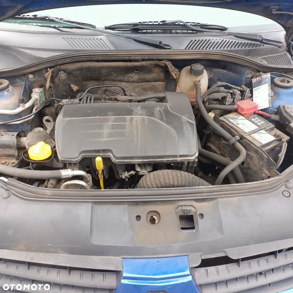 Renault Clio 1.2 16V Extreme - 11