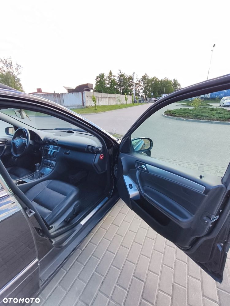 Mercedes-Benz Klasa C 200 Kompressor Avantgarde Sport Edition + - 14