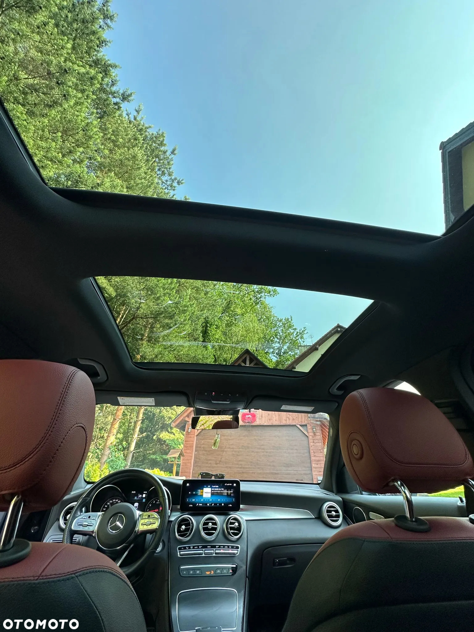 Mercedes-Benz GLC 300 4Matic 9G-TRONIC AMG Line - 8