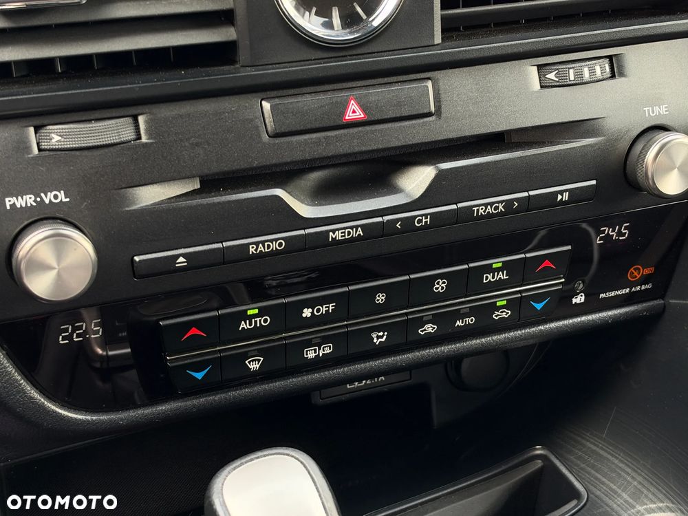 Lexus RX 450h Prestige - 22