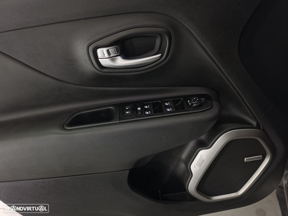 Jeep Renegade 1.3 T 80º Aniversário DCT - 11