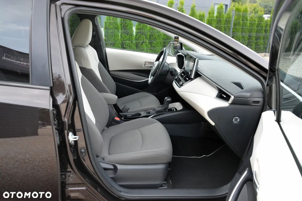Toyota Corolla 1.8 Hybrid Comfort - 16