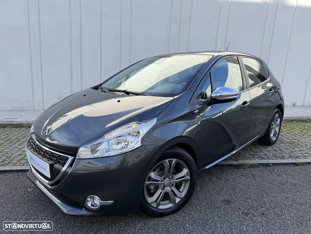 Peugeot 208 1.4 HDi SE Style - 1