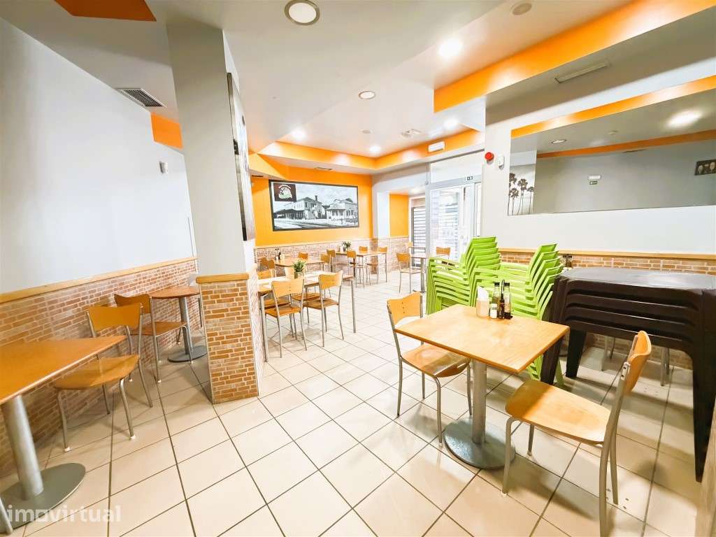 Loja Comercial Equipada para Café / Restaurante - Total Flexibilida... - Grande imagem: 2/18