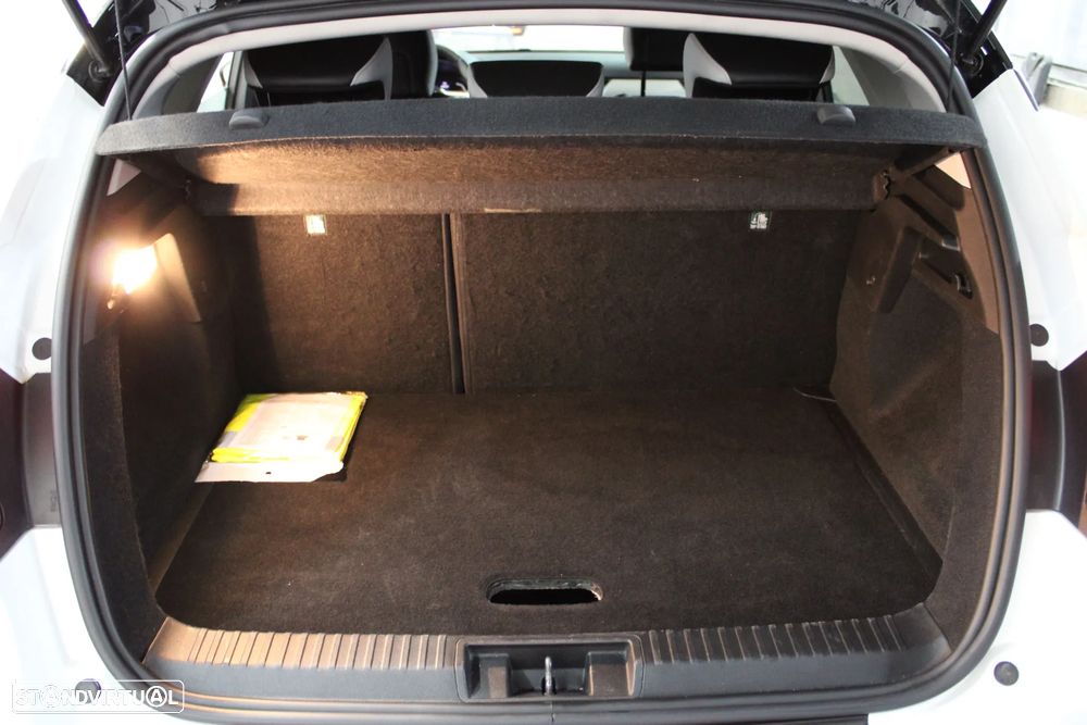 Renault Captur 1.0 TCe Techno - 18