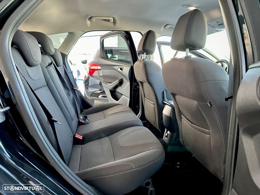Ford Focus 2.0 TDCi Titanium PowerShift - 16