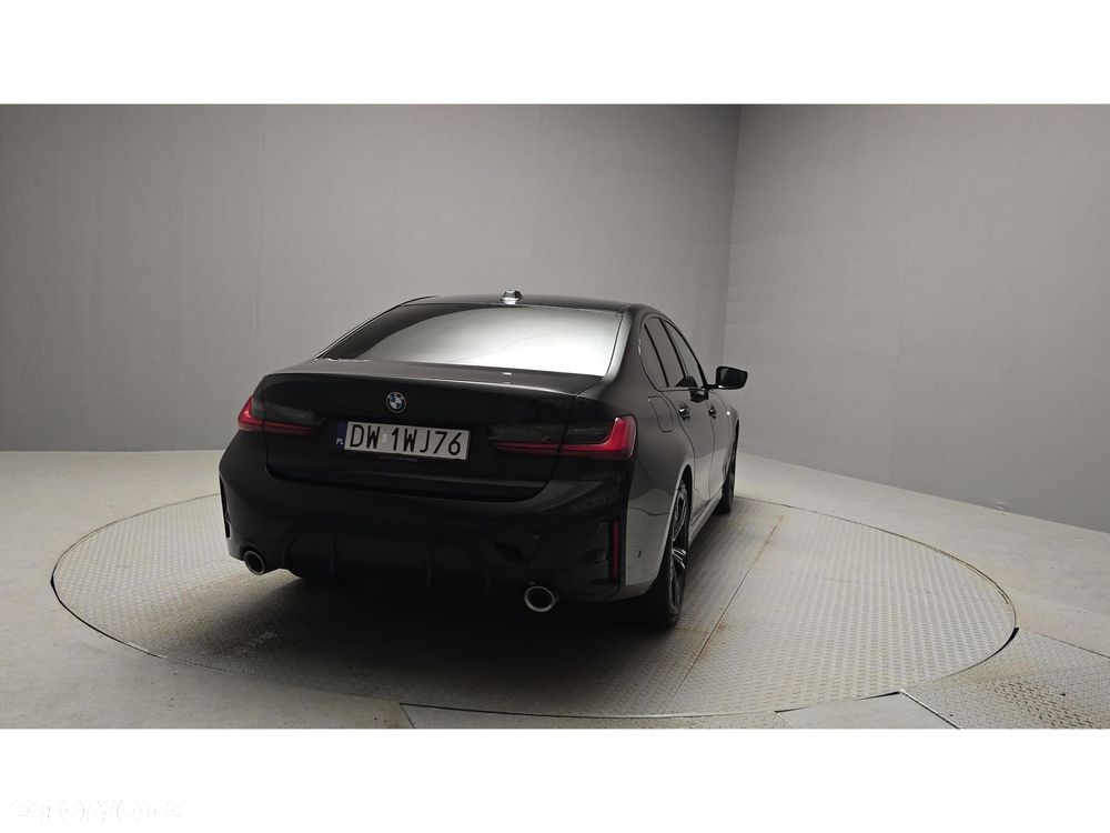 BMW Seria 3 320d xDrive M Sport - 5
