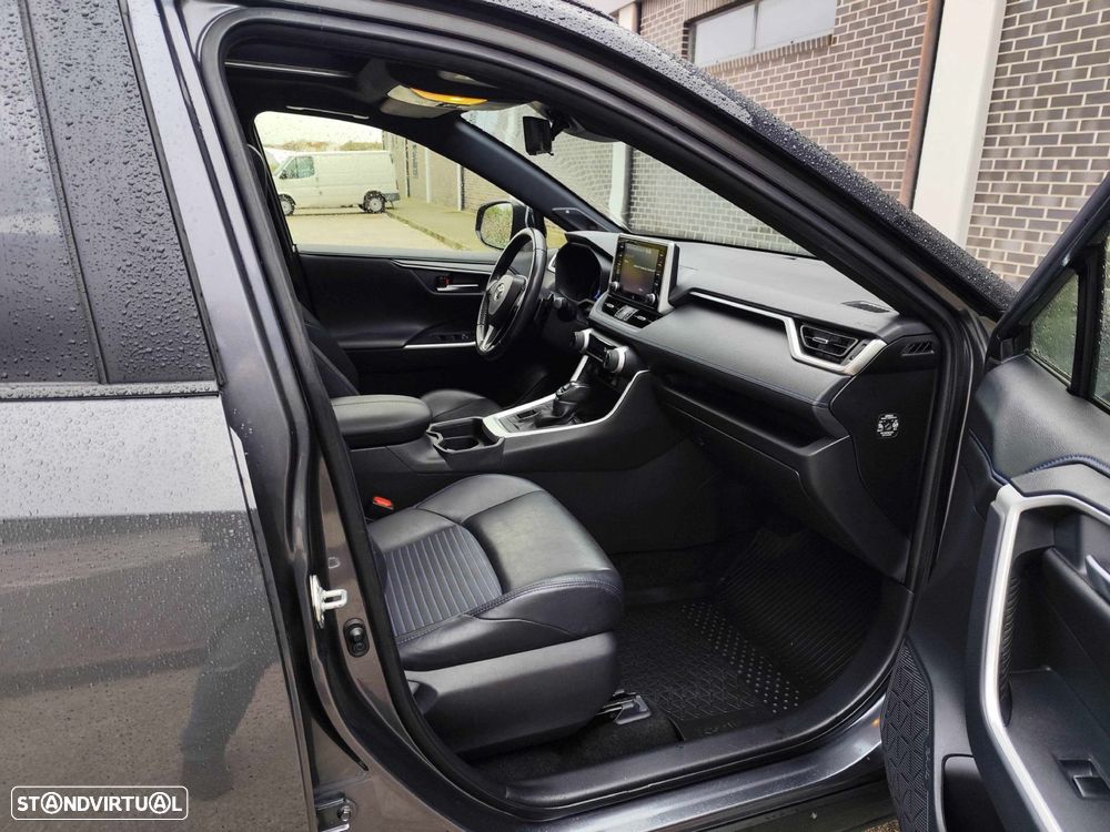 Toyota RAV4 2.5 HDF Lounge - 12