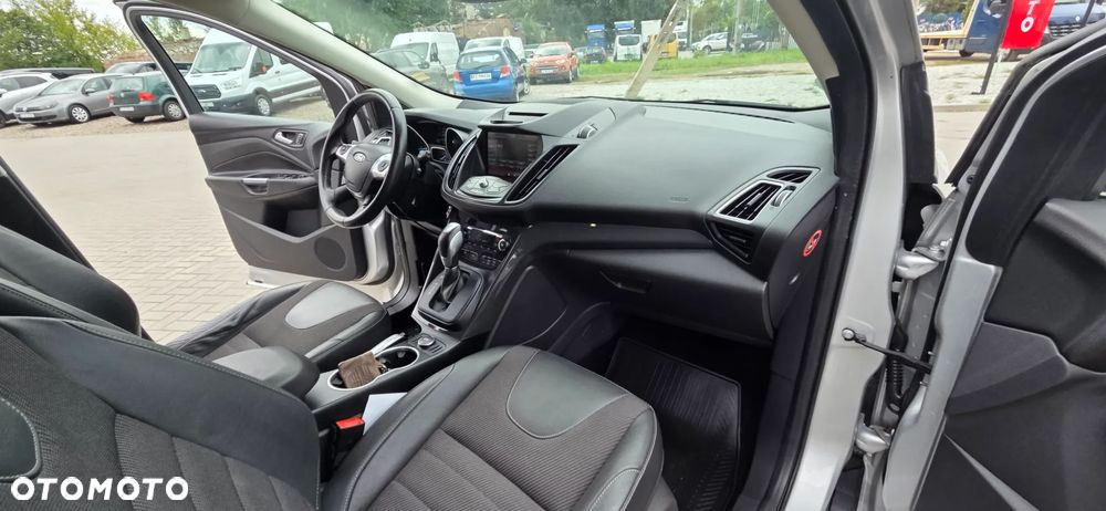 Ford Kuga 2.0 TDCi 4x4 Titanium - 36