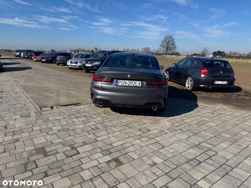 BMW Seria 3 320d Sport Line sport - 13