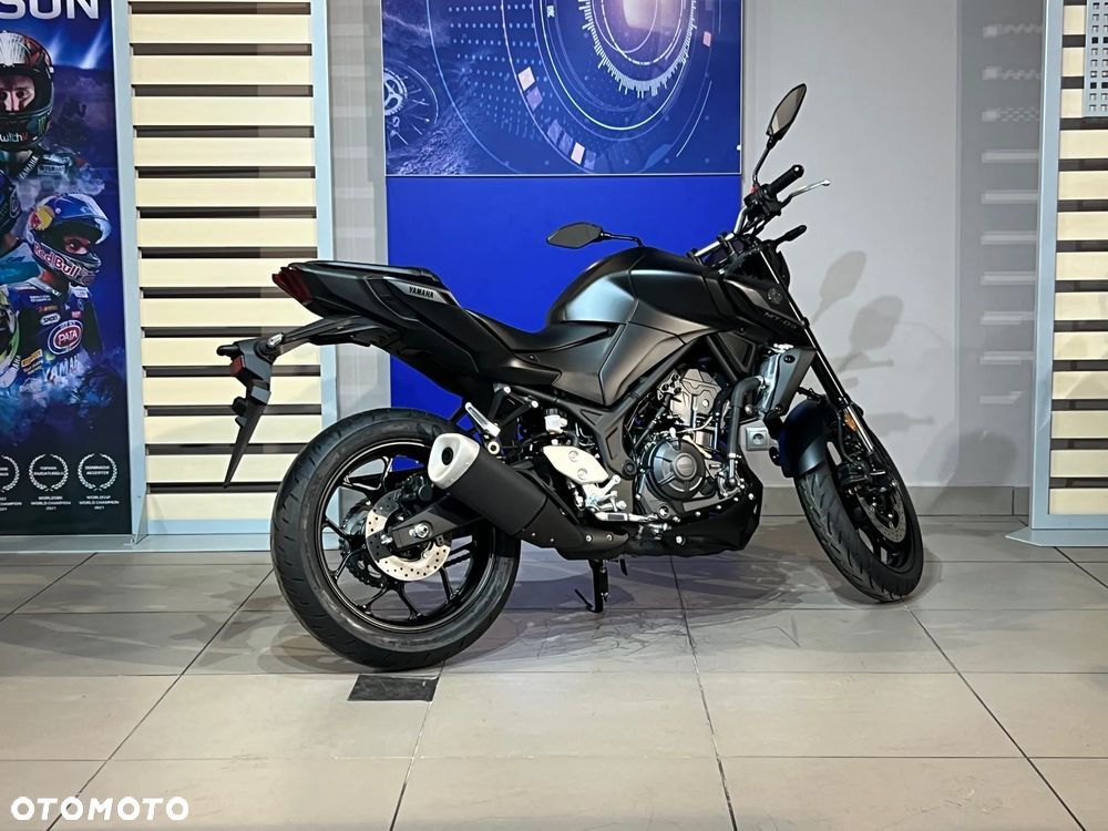 Yamaha MT - 7