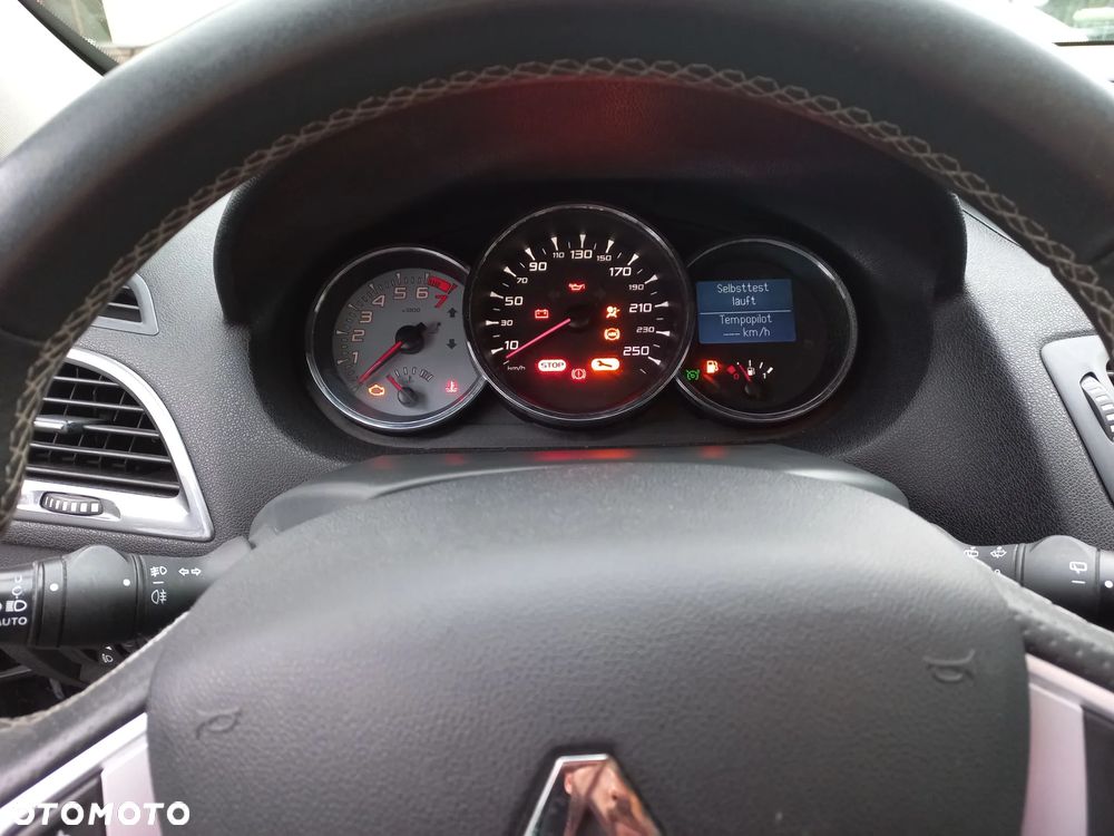 Renault Megane TCe 180 GT - 9