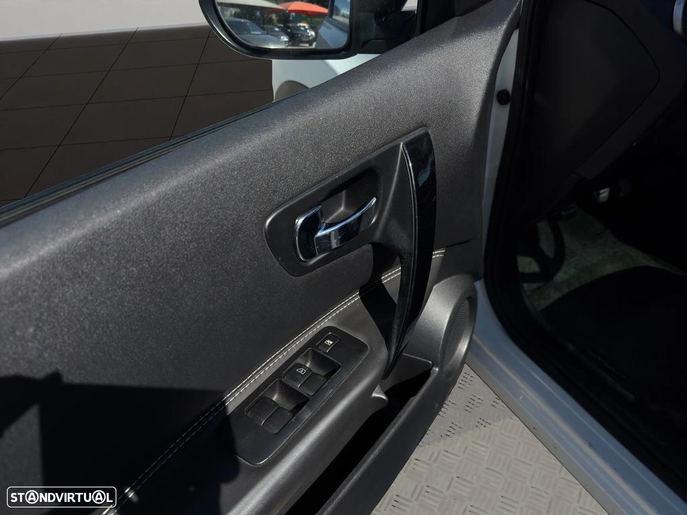 Nissan Qashqai +2 1.6 dCi Tekna Premium 18 360 S&S - 12