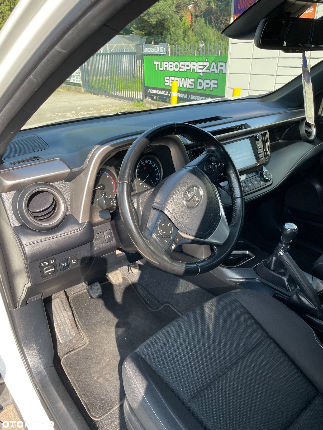Toyota RAV4 - 18