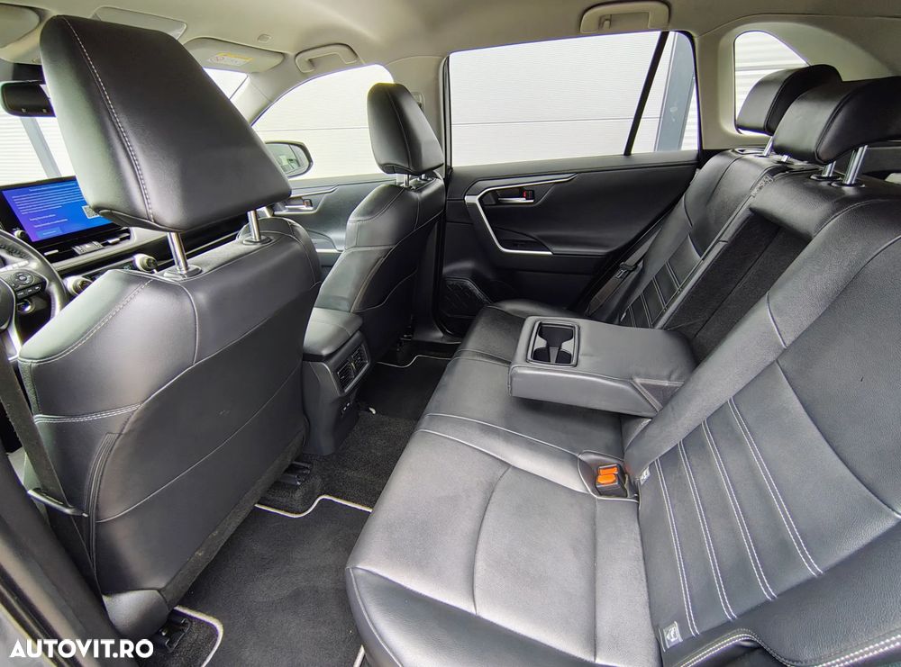 Toyota RAV4 2.5 VVT-iE 4x4 Luxury - 12