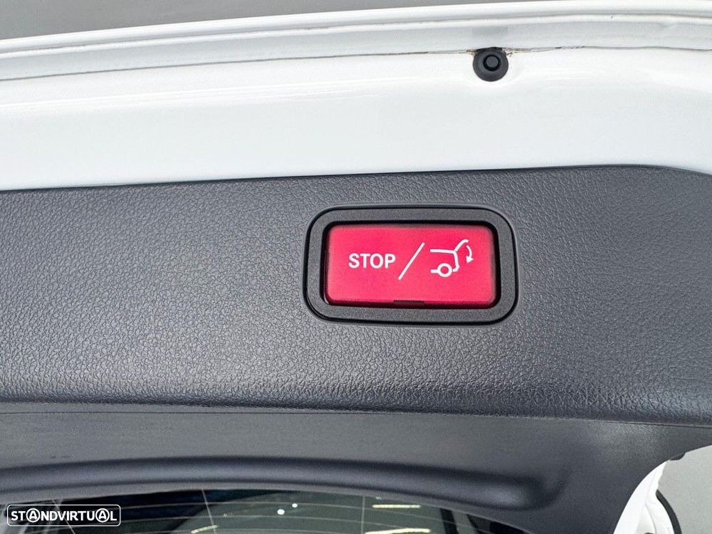 Mercedes-Benz C 200 AMG Line - 11