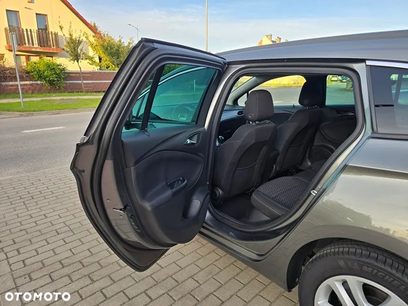 Opel Astra - 31